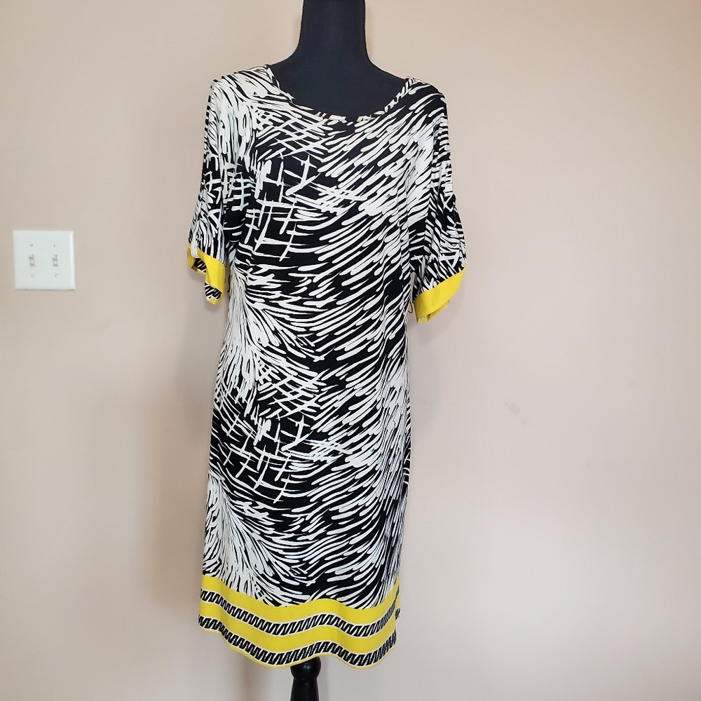 Vintage Black and White Splash